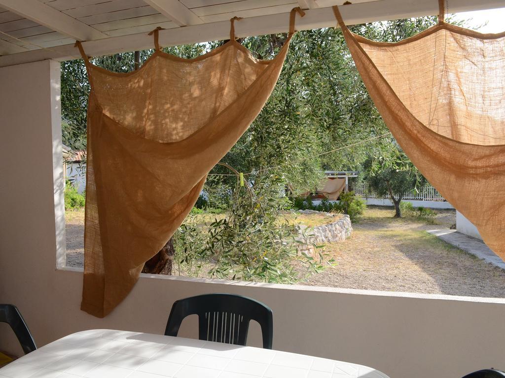 Вилла Leonardo Casa Vacanze Маттината Экстерьер фото